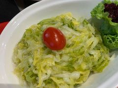 圆白菜沙拉-申德勒加油站餐厅(三里屯北小街店)