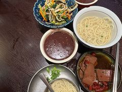 -古都历食南京菜·烤鸭·鸭血粉丝·汤包(南京博物院店)