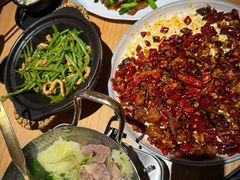 -川堂风·跷脚牛肉·乐山爆炒(宝山日月光店)