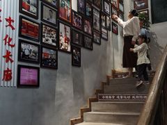 -头上红煨盐鸡·非遗院子餐厅