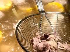 吊龙-牛村来人潮汕牛肉火锅(西单店)