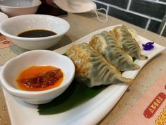 生煎韭菜饺-点都德(聚福楼店)