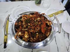 -凤凰路何眼镜香辣蟹(花果园店)