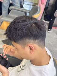 -藤野造型烫发染发