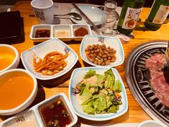 小菜-唯成•韩国炭火烤肉 유성고기