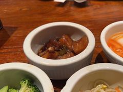 -萨拉伯尔(燕莎友谊商城店)