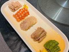 -HOMES上海本帮菜(襄阳公园店)