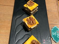 -大巴扎的姑娘(荣盛时代广场店)