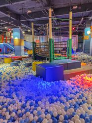 -幻贝家儿童乐园(武汉永旺梦乐城店)