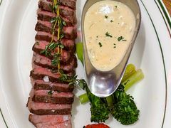 肉眼牛排-1886德国汽车餐厅(外滩中央店)