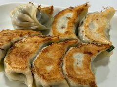 香煎鲜肉韭菜饺-芬芳甜品(东风西路店)