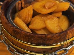 -苹果树下艺术餐厅(宋庄店)