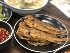 小黄鱼-蚝山·喷汽火山生蚝(前福路店)