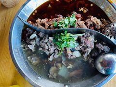 -大众跷脚牛肉馆·非遗传承单位(峨眉山店)