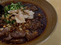 -茅屋大酒店