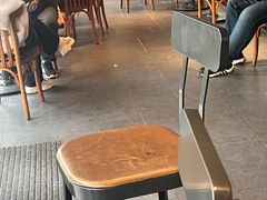 -星巴克(西藏路店)