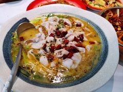 老坛酸菜鱼-千椒百味•自贡盐帮川菜