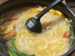 -桥香园过桥米线(国贸店)