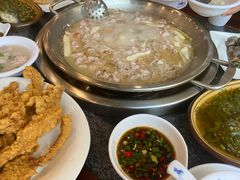 酸汤兔大锅-老来福·非遗酸汤兔(凯旋路店)