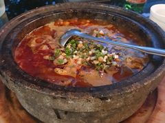 石锅肥肠毛血旺-铜锣湾·有麝自然香(重庆新天地店)