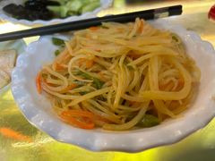 -金杨拉面王小吃面馆·牛三宝面·红烧牛肉粉