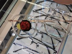 -沫芮眼镜·蔡司官方授权店(人民广场店)