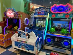 -爱玩嘉年华(龙湖曲江天街店)
