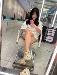 -PE SALON