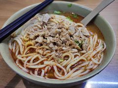 -亮亮面馆(经六路店)