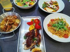 -théATRE茶聚场·餐厅(环球金融中心店)