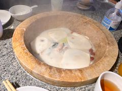 -云荷里·蒸汽石锅鱼·云南菜(中发百旺店)