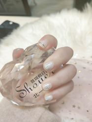 -首珥假日美睫美甲