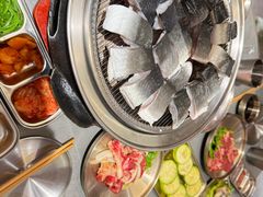 -围炉肉舍•炭烤活鳗•丹东海鲜烤肉(步行街店)