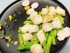 芦笋银鳕鱼-甜阿姨·天台花园私房菜(万松园店)