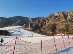 -石京龙滑雪场-停车场