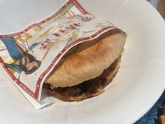 -一叶一世界·素食餐厅(锦华万达店)