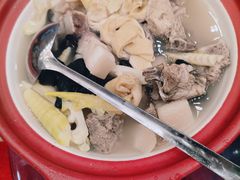 -侬佳蒸菜馆(听潮店)