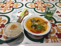 -越弥越南传统美食馆