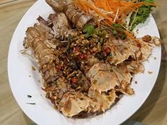 -拉威海鲜市场