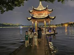 -杭州湖滨银泰in77