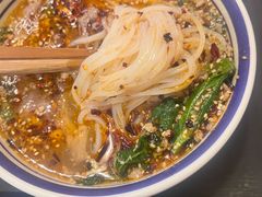 -云阿蛮云南生烫牛肉米线(奉贤路店)