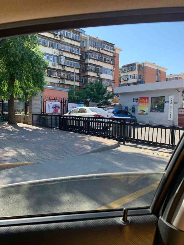 天津市三十二中学(初中部)-"夏天的时候过来参加考试,学校位置有点不