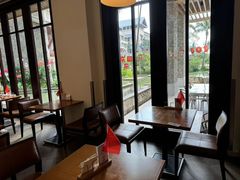 -三亚亚龙湾希尔顿酒店