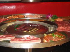 呼啦圈烤肉-哈哈碳都·牛肋条无限自助烤肉(宝龙店)