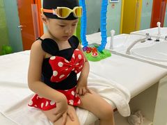 -小小王国亲子游泳俱乐部(锦辉中心)