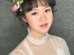 -金夫人化妆摄影职业培训学校