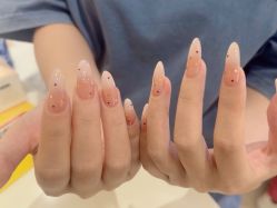 -梵莎美甲美睫