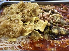-在巷子里的烤肉店·螺蛳粉烤鱼·牛蛙(和美城店)