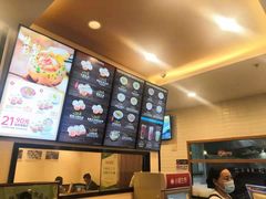 -小杨生煎(金山百联购物中心3楼店)