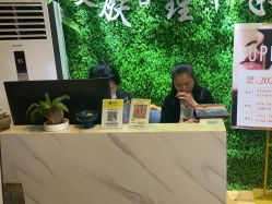 -苗方清颜专业祛痘连锁机构